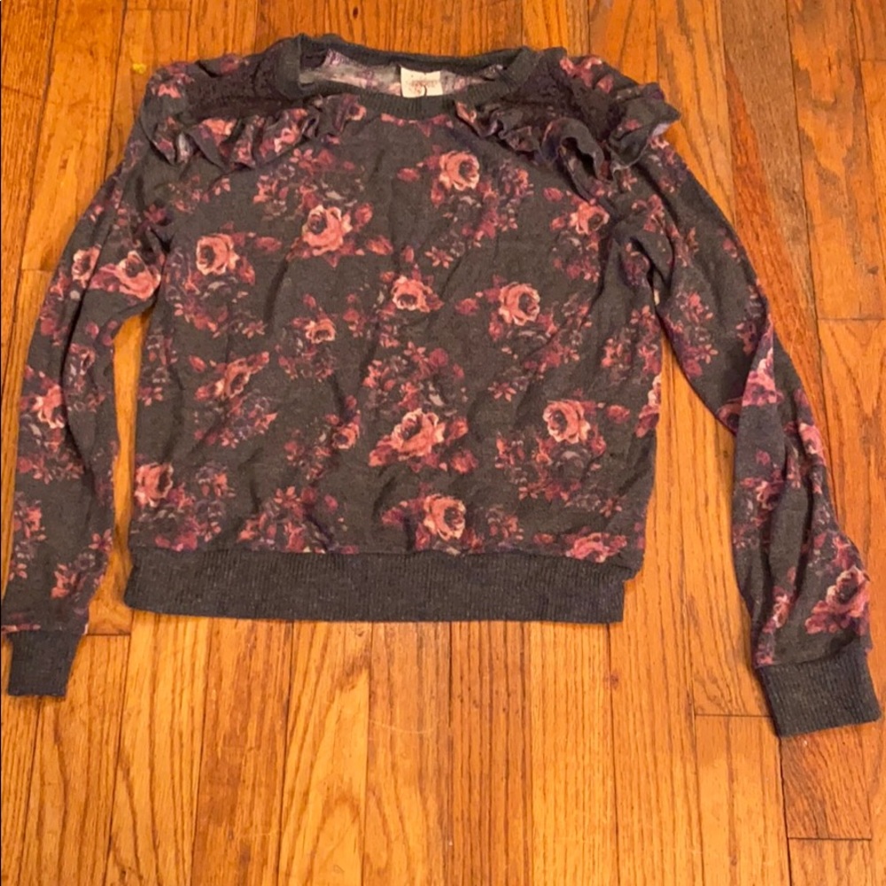 Gray shirt with pink flowers